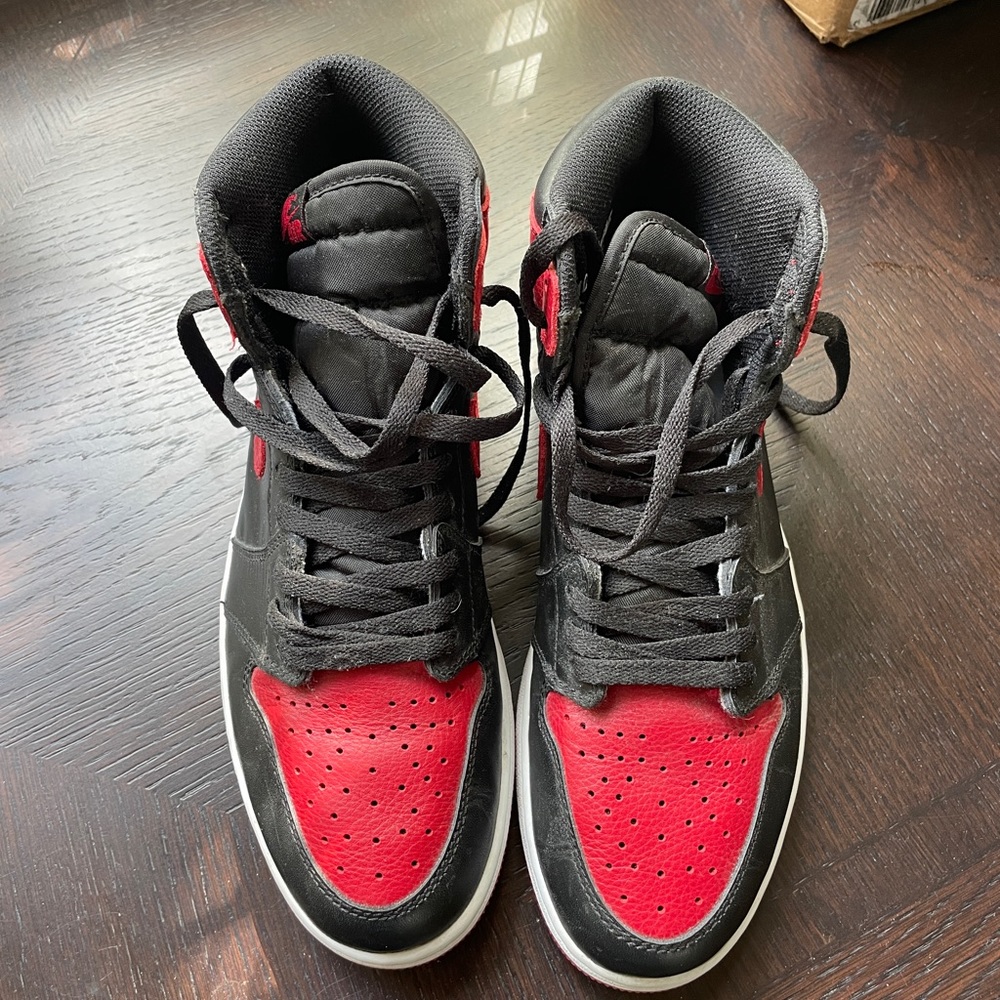 Air Jordan 1 Bred